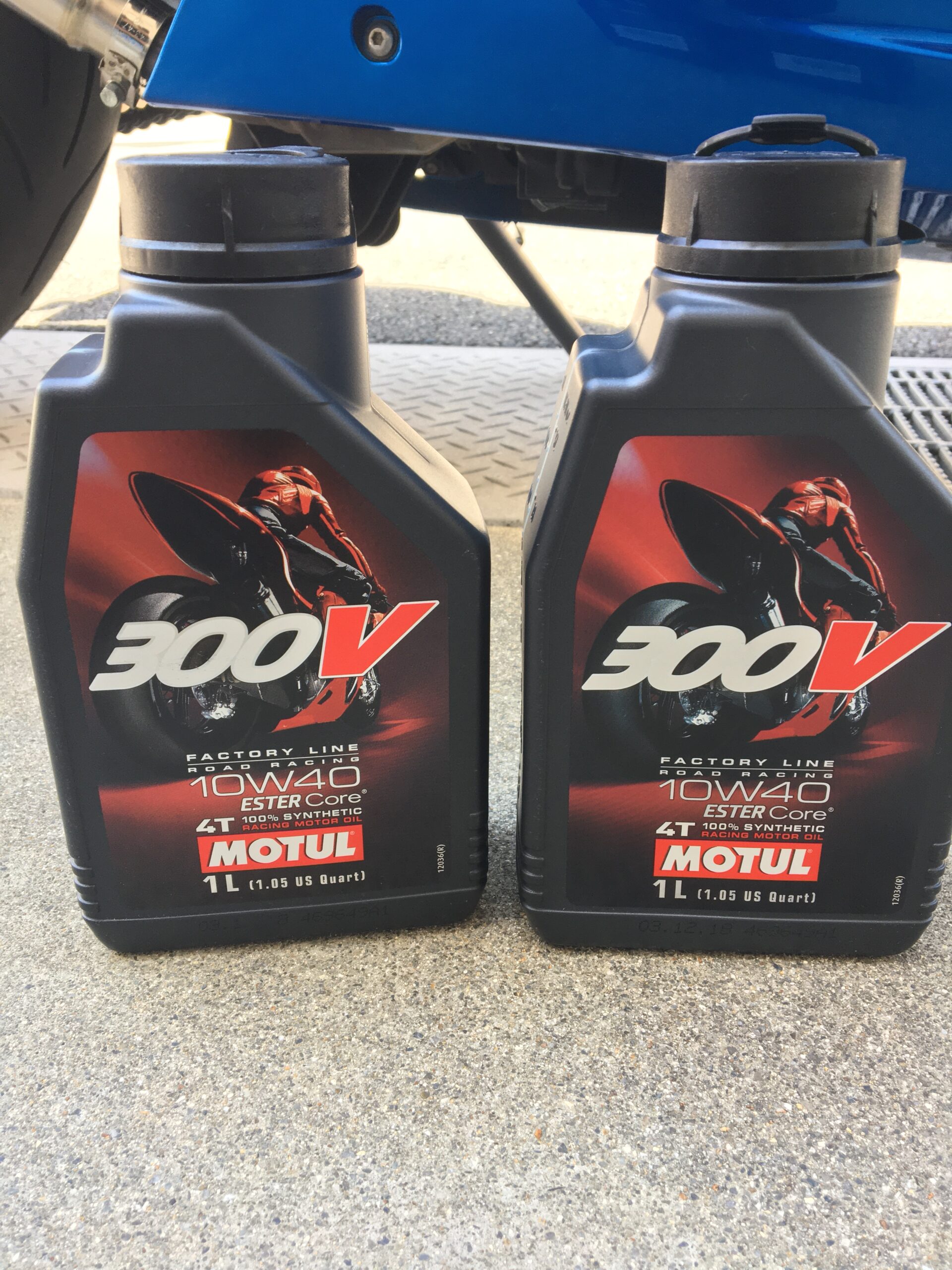 新入荷 MOTUL モチュール 300V FACTORY LINE ROAD RACING ファクトリー ...